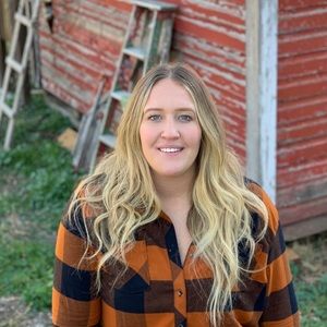 Meet your Posher, Dana